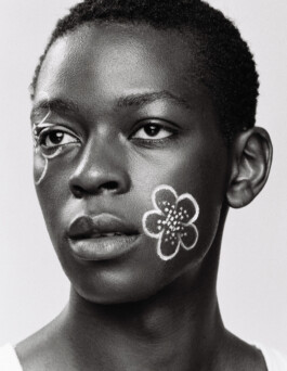 Collectiveinterest-tush-magazine-Maria-Ehrlich-2021-Hair-Makeup 