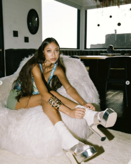 collectiveinterest-isbel-hayn-extra 