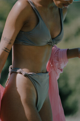 collectiveinterest-isabel-hayn-photographer-aya-label-swimwear- 
