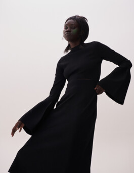 collectiveinteres-tush-mariaehrlich-2022 